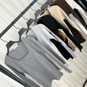 بلوز یقه خشتی